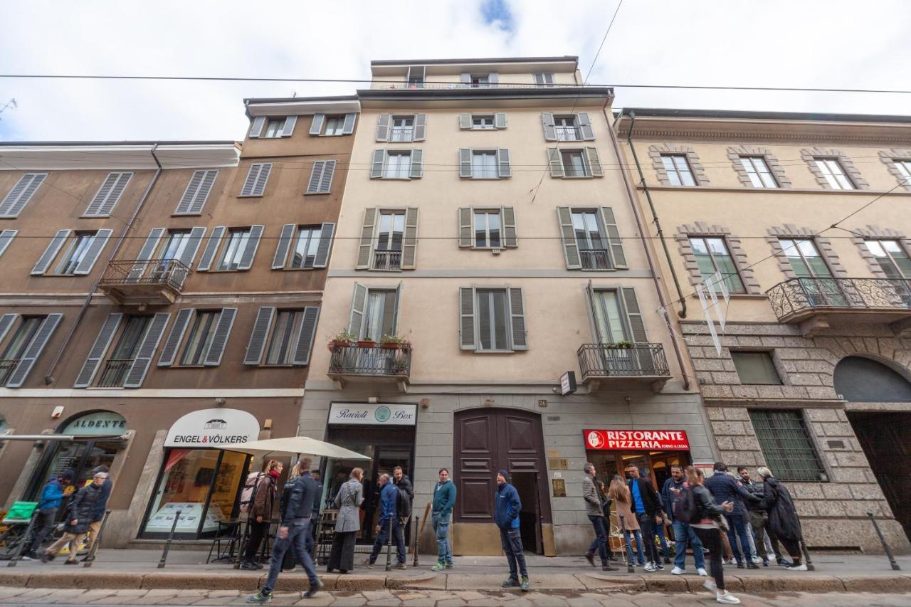 Апартаменты Charme Milan-300M Dal Duomo Экстерьер фото