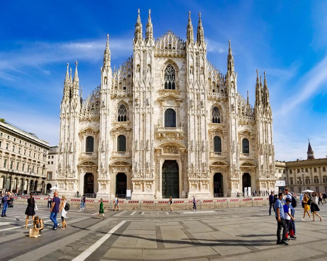 Апартаменты Charme Milan-300M Dal Duomo Экстерьер фото